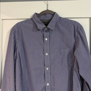 Excellent condition! Banana Republic Men's Dress Shirt - Soft-Wash Slim Fit